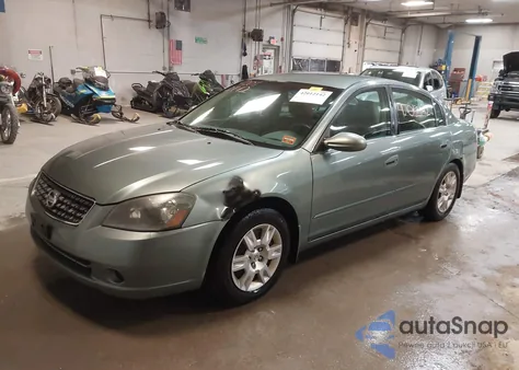 2005 Nissan Altima 2.5 S из США, поврежденный, VIN 1N4AL11DX5C345406